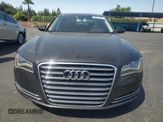 2011 Audi A8 z VIN WAURVAFD0BN005579, wystawiony jako Copart lot #59584025 z przebiegiem 95 704 mil mil oraz Szkoda całkowita • Salvage title. Historia ofert i sprzedaży dostępna na DreamBid. Obrazek 5.