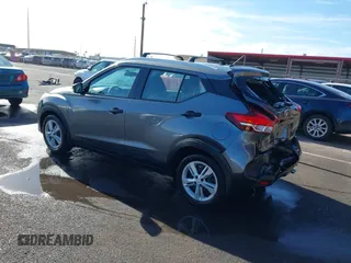 2019 Nissan Kicks S z VIN 3N1CP5CU9KL505032, wystawiony jako IAAI lot #41831490 z przebiegiem 35 155 mil mil oraz . Historia ofert i sprzedaży dostępna na DreamBid. Obrazek 3.