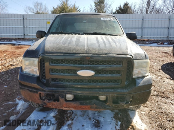2005 Ford Excursion Limited с VIN 1FMNU43S15EB14027, выставлен на аукционе Copart как лот 45529795 с пробегом 285 689 миль миль и Списание • Salvage title. История ставок и продаж доступна на DreamBid. Изображение 5.