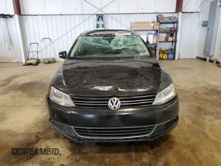 2013 Volkswagen Jetta SE with VIN 3VWBX7AJ2DM433307, listed as a Copart auction lot 56095105 with 247,383 mi miles and Salvage title. Bid and sale history available at DreamBid. Image 5.