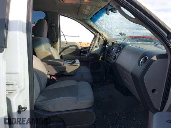 2008 Ford F-150 XLT with VIN 1FTPW14588FB26446, listed as a IAAI auction lot 41536069 with 211,248 mi miles. Bid and sale history available at carsss.com. Image 5.