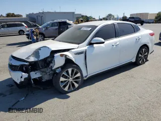 2019 Kia Optima LX with VIN 5XXGT4L33KG354017, listed as a Copart auction lot 64220325 with 40,917 mi miles and Salvage title. Bid and sale history available at DreamBid. Image 1.