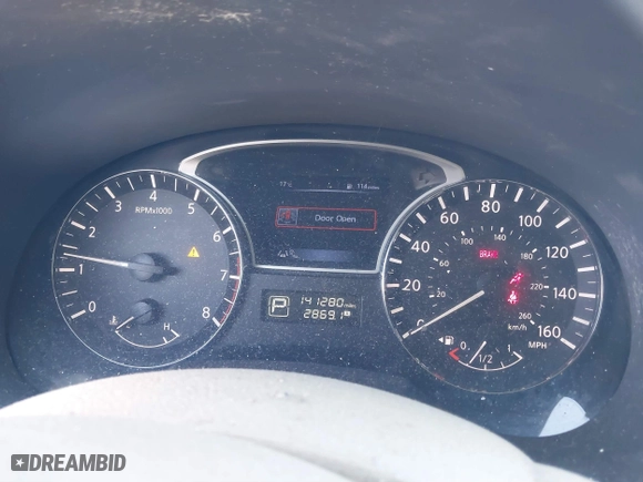 2015 Nissan Altima 2.5 with VIN 1N4AL3AP4FC207125, listed as a IAAI auction lot 41464562 with 141,280 mi miles. Bid and sale history available at carsss.com. Image 15.