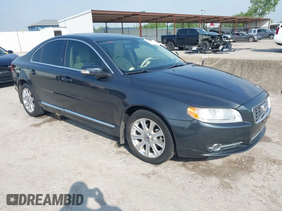 2011 Volvo S80 3.2L z VIN YV1952AS2B1144001, wystawiony jako IAAI lot #42279471 z przebiegiem 107 984 mil mil oraz . Historia ofert i sprzedaży dostępna na DreamBid. Obrazek 1.
