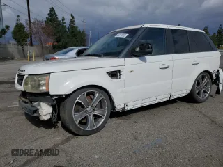 2011 Land Rover Range Rover Sport SC z VIN SALSH2E42BA273682, wystawiony jako Copart lot #44811675 z przebiegiem Nie podano mil oraz Szkody całkowita. Historia ofert i sprzedaży dostępna na DreamBid. Obrazek 1.