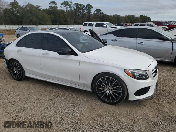 2018 Mercedes-Benz C 300 z VIN 55SWF4JB6JU260145, wystawiony jako Copart lot #48484165 z przebiegiem 44 144 mil mil oraz Szkoda całkowita • Salvage title. Historia ofert i sprzedaży dostępna na DreamBid. Obrazek 4.