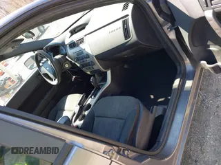 2010 Ford Focus SE with VIN 1FAHP3FN7AW233123, listed as a IAAI auction lot 41892154 with 285,214 mi miles. Bid and sale history available at carsss.com. Image 5.