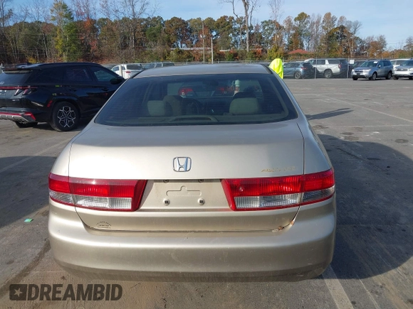 2004 Honda Accord LX с VIN 1HGCM56384A040487, выставлен на аукционе IAAI как лот 40834172 с пробегом 264 707 миль миль и . История ставок и продаж доступна на DreamBid. Изображение 16.