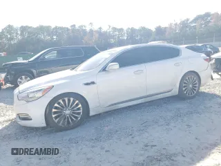 2016 Kia K900 Luxury with VIN KNALW4D46G6031208, listed as a Copart auction lot 82175304 with 120,557 mi miles and Salvage Title. Bid and sale history available at carsss.com. Image 1.