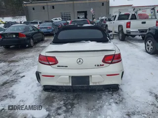 2019 Mercedes-Benz C 63 S AMG with VIN WDDWK8HB6KF926434, listed as a IAAI auction lot 41521120 with 87,095 mi miles and . Bid and sale history available at carsss.com. Image 16.