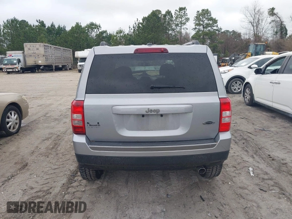 2017 Jeep Patriot Sport with VIN 1C4NJPBAXHD200955, listed as a IAAI auction lot 41597096 with 166,857 mi miles. Bid and sale history available at carsss.com. Image 16.