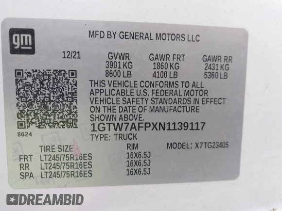 2022 GMC Savana Cargo Van with VIN 1GTW7AFPXN1139117, listed as a IAAI auction lot 41840493 with 107,784 mi miles. Bid and sale history available at carsss.com. Image 9.