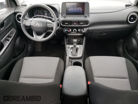 2022 Hyundai Kona SE z VIN KM8K2CAB8NU815630, wystawiony jako Copart lot #53125475 z przebiegiem 47 564 mil mil oraz Szkoda całkowita • Salvage title. Historia ofert i sprzedaży dostępna na DreamBid. Obrazek 8.