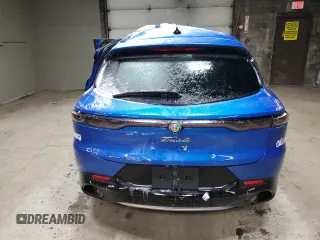 2024 Alfa Romeo Tonale Ti z VIN ZASPATCW0R3039314, wystawiony jako Copart lot #84372224 z przebiegiem Nie podano mil oraz Szkody całkowita. Historia ofert i sprzedaży dostępna na DreamBid. Obrazek 6.