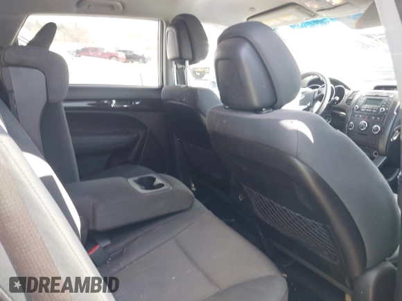 2013 Kia Sorento LX with VIN 5XYKTDA65DG405832, listed as a IAAI auction lot 41811700 with 154,167 mi miles and . Bid and sale history available at DreamBid. Image 8.