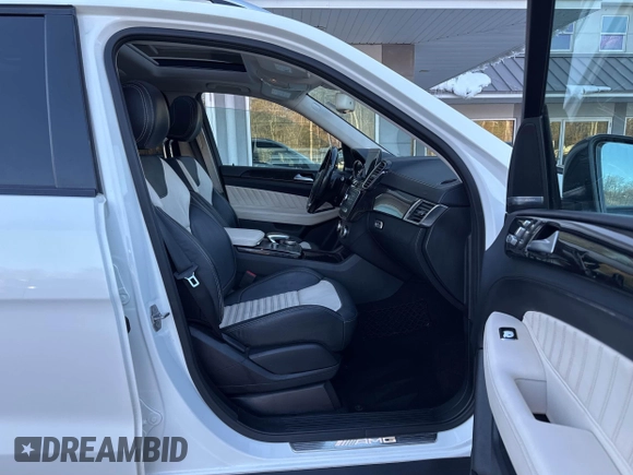 2018 Mercedes-Benz GLE 43 AMG with VIN 4JGDA6EB4JB100776, listed as a IAAI auction lot 41601128 with 159,530 mi miles and . Bid and sale history available at DreamBid. Image 5.