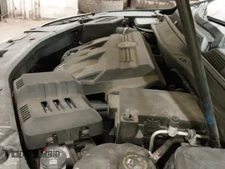 2013 Chevrolet Equinox LT z VIN 2GNFLNE30D6364022, wystawiony jako IAAI lot #41390487 z przebiegiem 175 548 mil mil oraz . Historia ofert i sprzedaży dostępna na DreamBid. Obrazek 19.