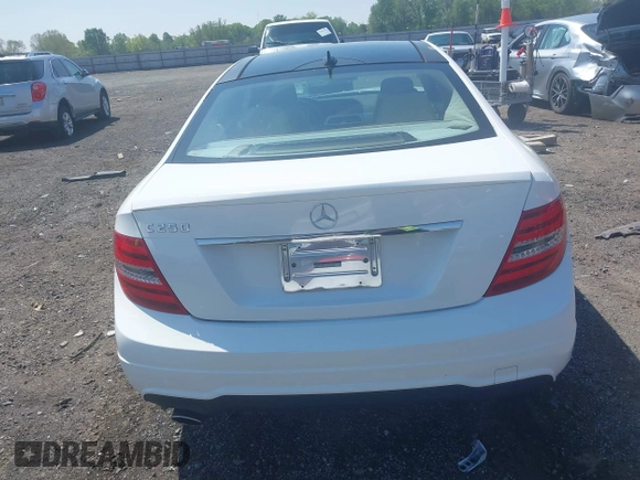 2013 Mercedes-Benz C 250 with VIN WDDGJ4HB1DG052880, listed as a IAAI auction lot 42013118 with 26,799 mi miles and . Bid and sale history available at DreamBid. Image 15.