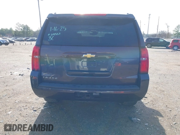 2016 Chevrolet Tahoe LT z VIN 1GNSCBKC3GR238392, wystawiony jako IAAI lot #41443009 z przebiegiem 95 163 mil mil oraz . Historia ofert i sprzedaży dostępna na DreamBid. Obrazek 16.