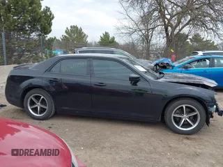 2019 Chrysler 300 S with VIN 2C3CCABG9KH654079, listed as a IAAI auction lot 42060051 with 191,184 mi miles and . Bid and sale history available at DreamBid. Image 14.