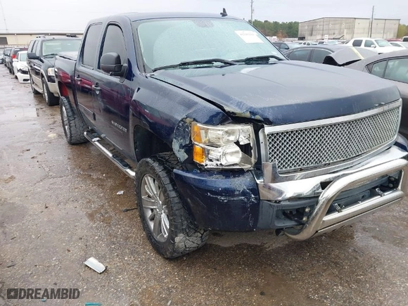 2011 Chevrolet Silverado 1500 LS with VIN 3GCPCREA0BG155187, listed as a IAAI auction lot 41343114 with 96,458 mi miles. Bid and sale history available at carsss.com. Image 1.