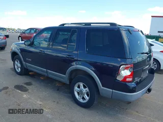 2002 Ford Explorer XLT with VIN 1FMDU73E92ZA96369, listed as a IAAI auction lot 42342473 with 101,303 mi miles and . Bid and sale history available at DreamBid. Image 3.