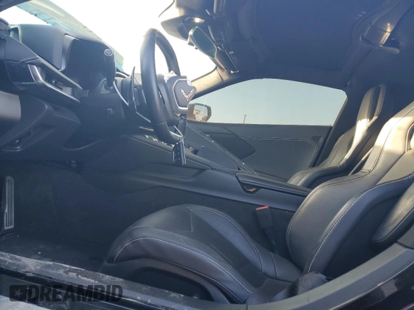 2023 Chevrolet Corvette 1LT z VIN 1G1YA2D45P5133318, wystawiony jako Copart lot #46748855 z przebiegiem 33 786 mil mil oraz Szkoda całkowita • Salvage title. Historia ofert i sprzedaży dostępna na DreamBid. Obrazek 7.