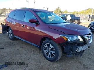 2017 Nissan Pathfinder SV with VIN 5N1DR2MM2HC653564, listed as a IAAI auction lot 40939356 with 176,168 mi miles. Bid and sale history available at carsss.com. Image 1.
