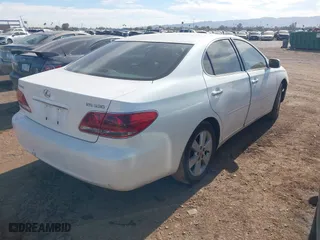 2005 Lexus ES 330 with VIN JTHBA30G555073149, listed as a IAAI auction lot 41508383 with 146,550 mi miles. Bid and sale history available at carsss.com. Image 4.