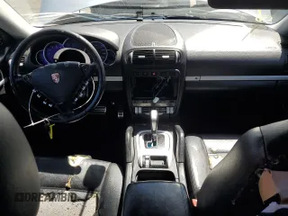2005 Porsche Cayenne S z VIN WP1AB29P65LA62341, wystawiony jako Copart lot #50625125 z przebiegiem 189 906 mil mil oraz Szkoda całkowita • Salvage title. Historia ofert i sprzedaży dostępna na DreamBid. Obrazek 8.
