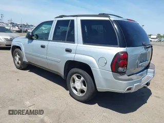 2007 Chevrolet TrailBlazer LS with VIN 1GNDT13S172208793, listed as a IAAI auction lot 42192385 with 190,408 mi miles and . Bid and sale history available at DreamBid. Image 3.