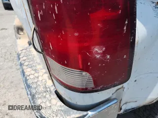 2015 Ram 2500 Tradesman z VIN 3C6TR5CT5FG664005, wystawiony jako IAAI lot #42556122 z przebiegiem 183 397 mil mil oraz . Historia ofert i sprzedaży dostępna na DreamBid. Obrazek 31.