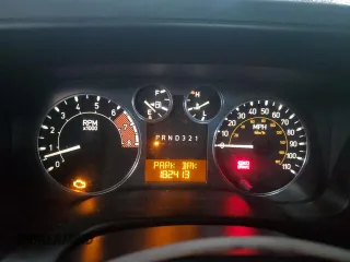 2006 Hummer H3 z VIN 5GTDN136368143309, wystawiony jako Copart lot #51655065 z przebiegiem 182 413 mil mil oraz Szkoda całkowita • Salvage title. Historia ofert i sprzedaży dostępna na DreamBid. Obrazek 9.