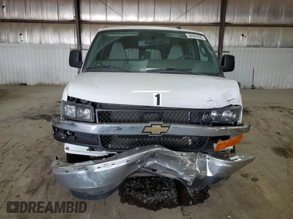 2017 Chevrolet Express Passenger LT z VIN 1GAZGPFG0H1208331, wystawiony jako Copart lot #58504295 z przebiegiem 46 813 mil mil oraz Szkoda całkowita • Salvage title. Historia ofert i sprzedaży dostępna na DreamBid. Obrazek 5.