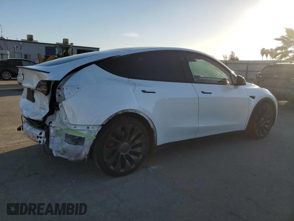 2022 Tesla Model Y Performance with VIN 7SAYGDEF0NF397241, listed as a Copart auction lot 46488005 with 37,422 mi miles and Salvage Title. Bid and sale history available at DreamBid. Image 3.