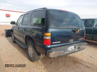 2005 Chevrolet Tahoe LS with VIN 1GNEC13V65R195249, listed as a IAAI auction lot 41940268 with 177,642 mi miles. Bid and sale history available at carsss.com. Image 3.
