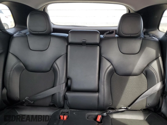 2019 Jeep Cherokee Latitude Plus z VIN 1C4PJMLX0KD432398, wystawiony jako Copart lot #56153735 z przebiegiem Nie podano mil oraz Szkoda całkowita • Salvage title. Historia ofert i sprzedaży dostępna na DreamBid. Obrazek 10.