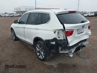2015 BMW X3 xDrive28i z VIN 5UXWX9C59F0D60654, wystawiony jako IAAI lot #41301266 z przebiegiem 55 904 mil mil oraz . Historia ofert i sprzedaży dostępna na DreamBid. Obrazek 3.