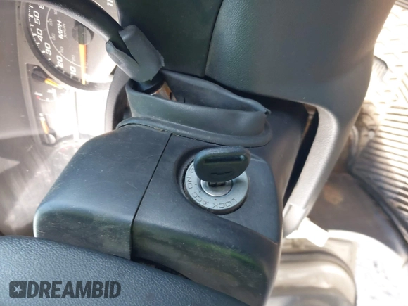 2004 Chevrolet Colorado 1SB LS Z85 with VIN 1GCDT136548164608, listed as a IAAI auction lot 41612392 with 252,835 mi miles. Bid and sale history available at carsss.com. Image 11.