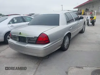 2008 Mercury Grand Marquis LS z VIN 2MEFM75V58X635416, wystawiony jako IAAI lot #42293676 z przebiegiem 118 838 mil mil oraz . Historia ofert i sprzedaży dostępna na DreamBid. Obrazek 4.