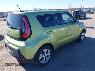 2015 Kia Soul with VIN KNDJN2A22F7816743, listed as a IAAI auction lot 41834023 with 133,522 mi miles. Bid and sale history available at carsss.com. Image 4.