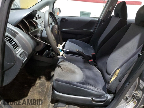 2008 Honda Fit z VIN JHMGD37438S039273, wystawiony jako Copart lot #53406635 z przebiegiem 444 638 mil mil oraz Czysty tytuł • Clean title. Historia ofert i sprzedaży dostępna na DreamBid. Obrazek 7.