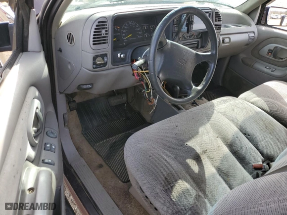 1996 Chevrolet Tahoe with VIN 3GNEK18R9TG128138, listed as a Copart auction lot 48528255 with 233,077 mi miles and Clean Title. Bid and sale history available at carsss.com. Image 8.
