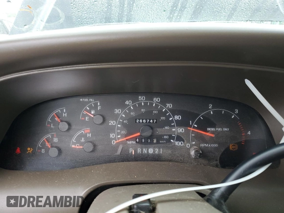 2001 Ford Excursion Limited z VIN 1FMSU43F31EC18728, wystawiony jako Copart lot #58974105 z przebiegiem 266 747 mil mil oraz Szkoda całkowita • Salvage title. Historia ofert i sprzedaży dostępna na DreamBid. Obrazek 9.