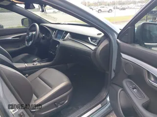 2023 Infiniti QX55 Luxe z VIN 3PCAJ5JRXPF117396, wystawiony jako IAAI lot #41672269 z przebiegiem 9 708 mil mil oraz . Historia ofert i sprzedaży dostępna na DreamBid. Obrazek 5.