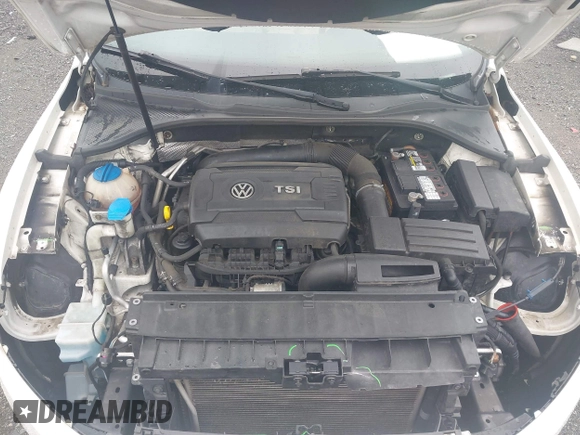 2014 Volkswagen Passat SE z VIN 1VWBT7A33EC032459, wystawiony jako IAAI lot #42259640 z przebiegiem 168 706 mil mil oraz . Historia ofert i sprzedaży dostępna na DreamBid. Obrazek 10.