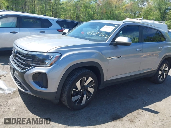 2024 Volkswagen Atlas SE z VIN 1V2KE2CA9RC211783, wystawiony jako IAAI lot #42192690 z przebiegiem 25 361 mil mil oraz . Historia ofert i sprzedaży dostępna na DreamBid. Obrazek 17.