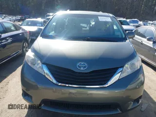2011 Toyota Sienna LE AAS with VIN 5TDKK3DC0BS052186, listed as a IAAI auction lot 41808553 with 131,321 mi miles. Bid and sale history available at carsss.com. Image 12.