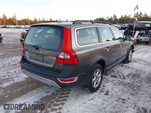 2011 Volvo XC70 3.2L z VIN YV4940BZ8B1115060, wystawiony jako IAAI lot #41156698 z przebiegiem 196 913 mil mil oraz . Historia ofert i sprzedaży dostępna na DreamBid. Obrazek 4.