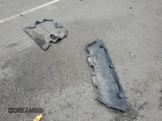 2022 Mercedes-Benz GLC 300 z VIN W1N0G8EB3NV338757, wystawiony jako Copart lot #56562125 z przebiegiem 51 308 mil mil oraz Szkoda całkowita • Salvage title. Historia ofert i sprzedaży dostępna na DreamBid. Obrazek 13.